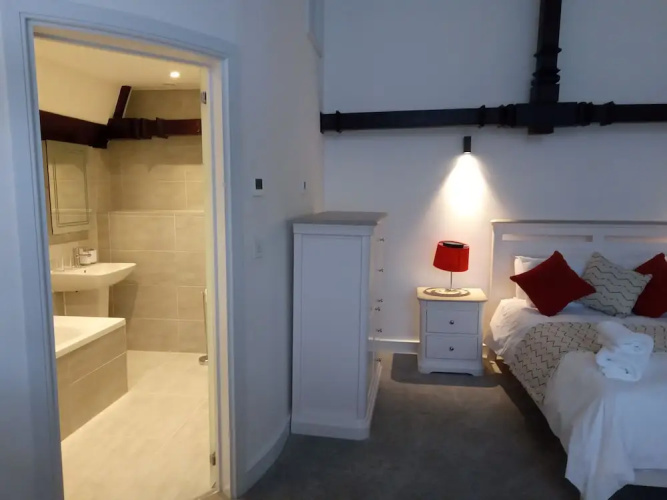 6 Rose Chapel Penthouse