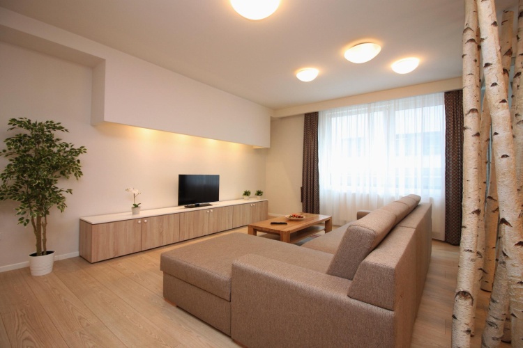 2 Bedrooms Apartment
