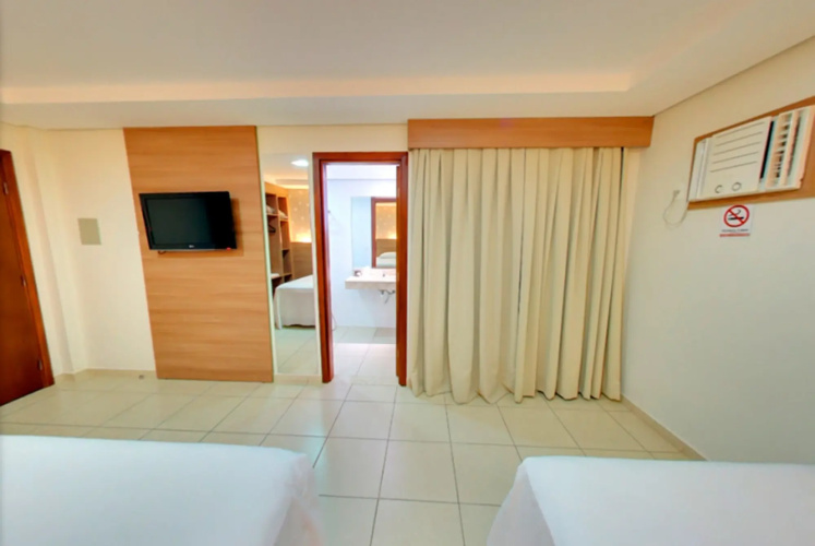 Amazon Plaza Hotel