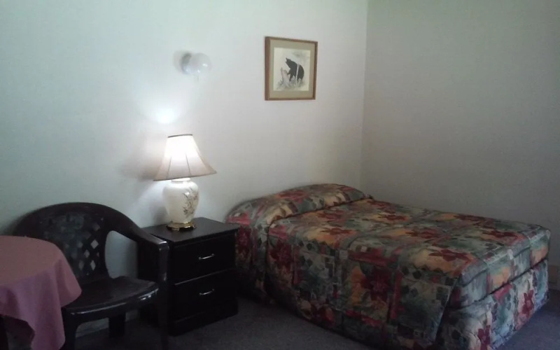 Sunny Valley Motel