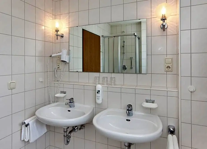 Standard Triple room with balcony