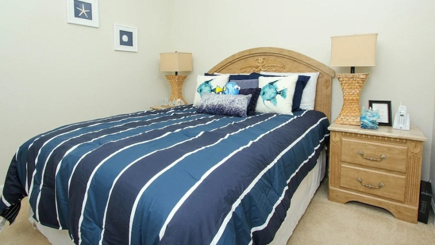6-bedroom 2505