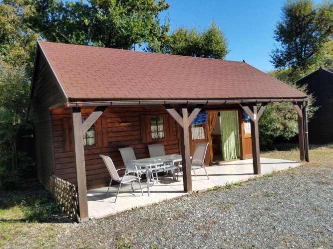 2 Bedrooms Chalet