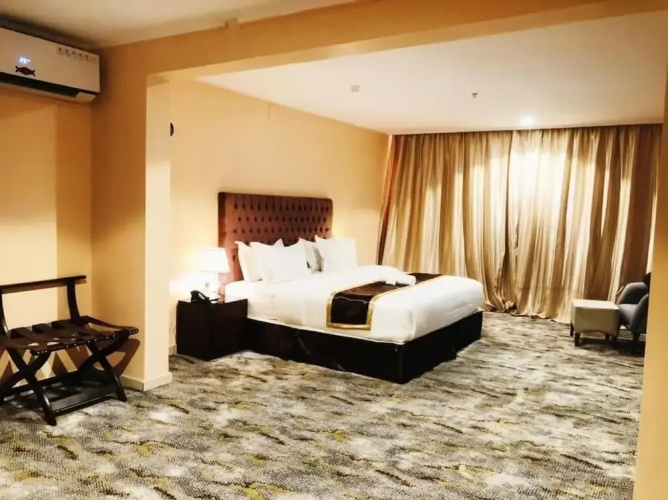 Starfish Alhawra Hotel