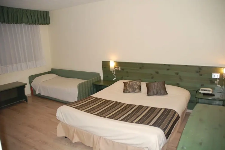 Standard Triple room with balcony