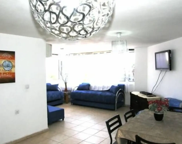 1 Bedroom Economy Apartment