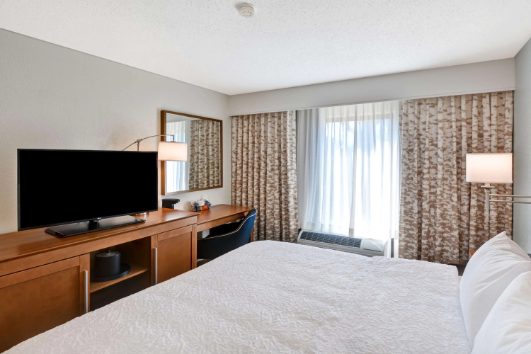 Hampton Inn Memphis-Poplar