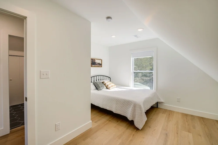 3 Bedrooms Cottage