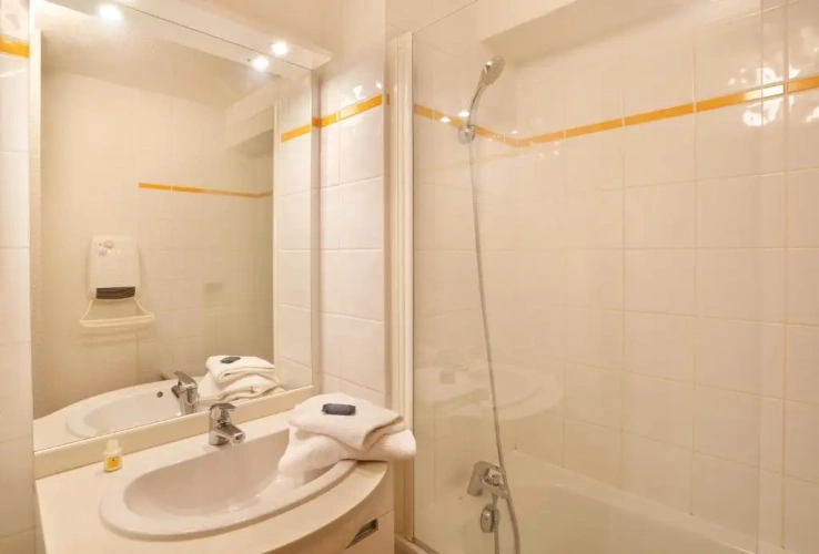 1 Bedroom Quadruple Apartment