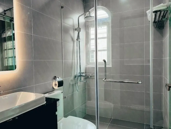 Deluxe Double room with balcony and with courtyard view