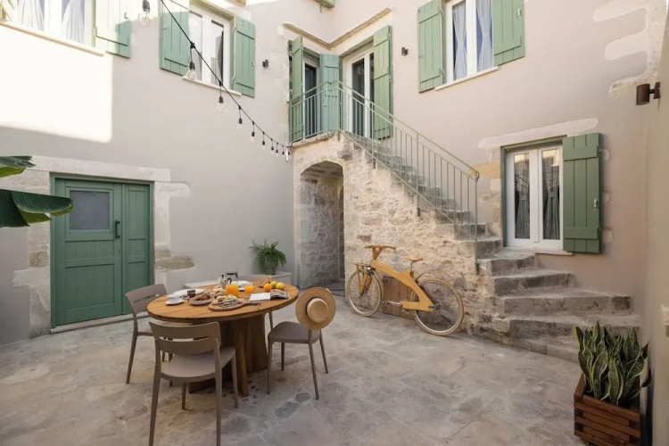 Casa Vindemia