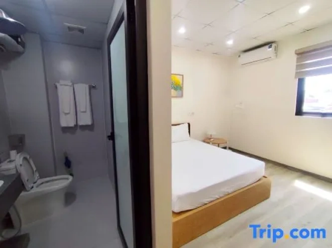 Economy room