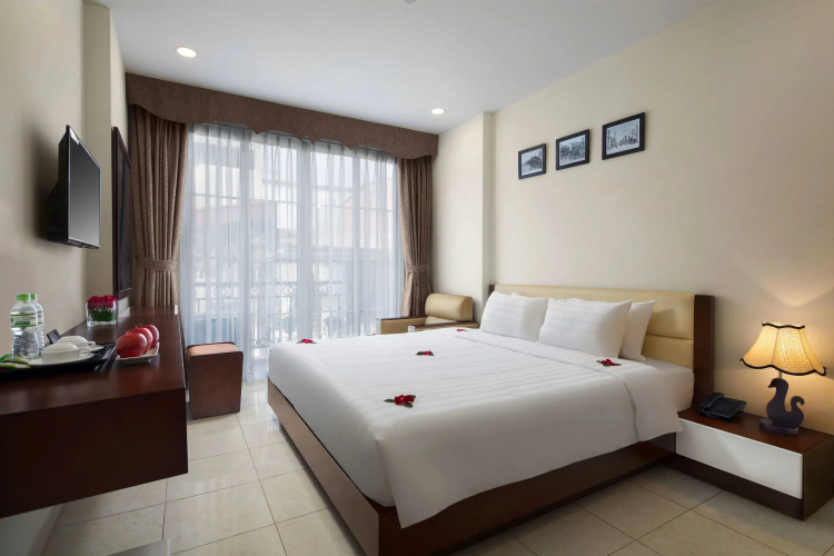Dream Central Hotel