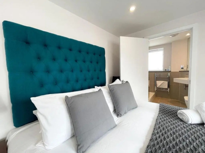 Ocean Gate 24