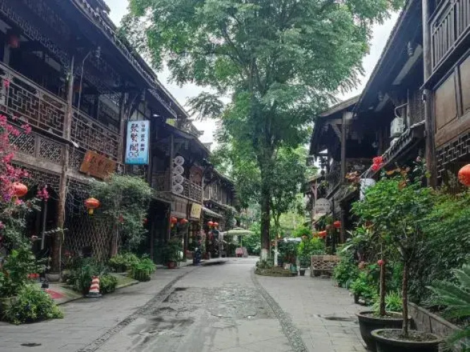 Juxian Pavilion Inn