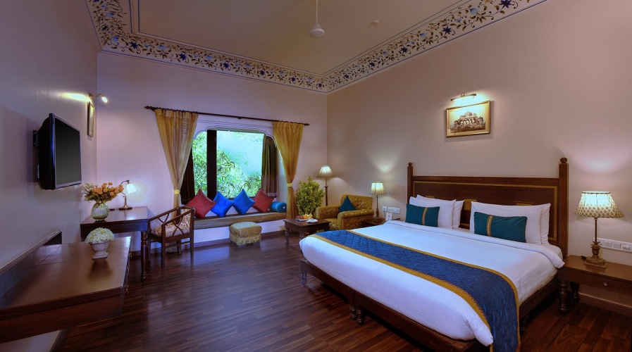 Premier room