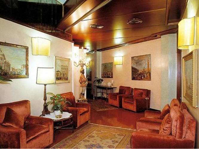 Boulevard photo 16