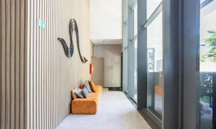 Complete Studio 120 m From the Subway Hmr0602