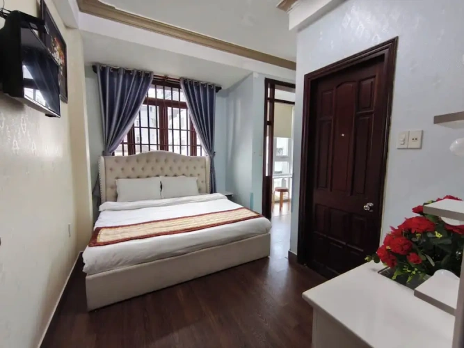 Deluxe Double room with city view