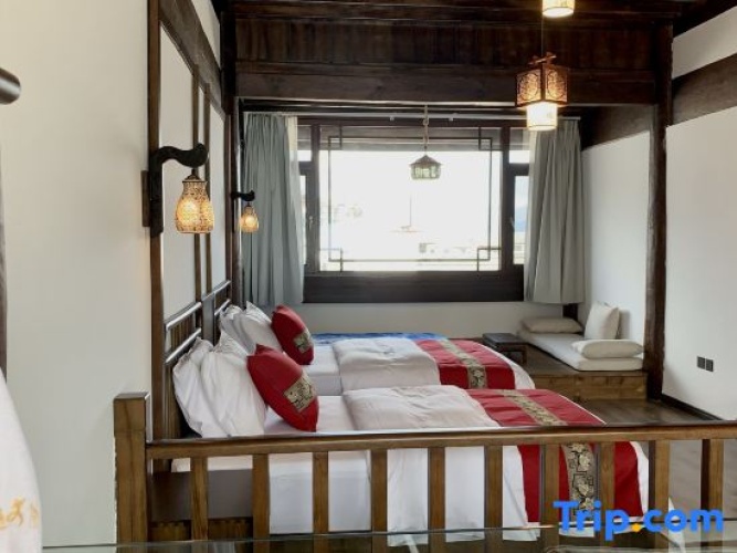 Deluxe Double Duplex room with view