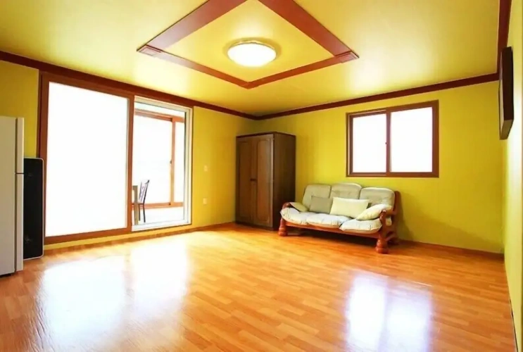Standard Family room