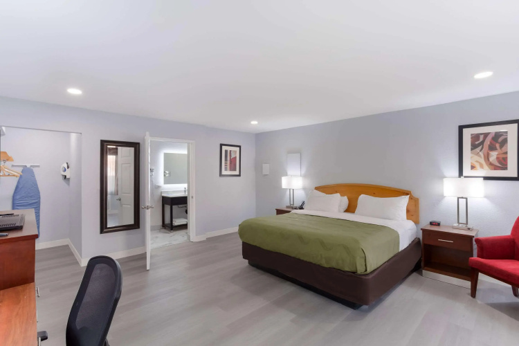 Quality Inn Redding near I-5