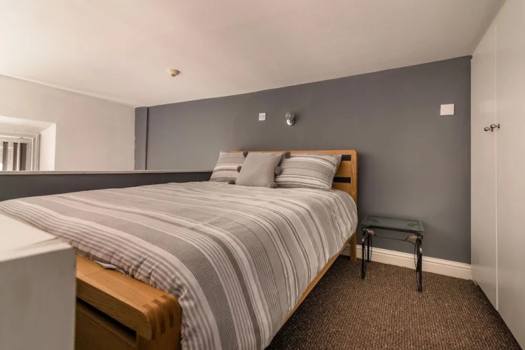Platform City Studio Apartment