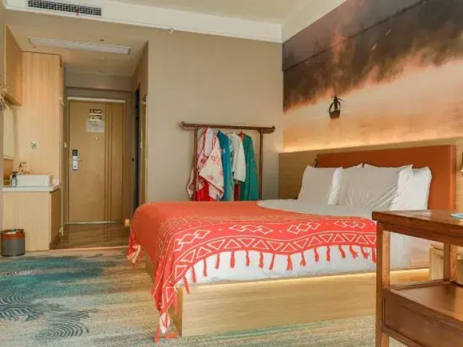 Gushi Hotel (Baolong Building 3)