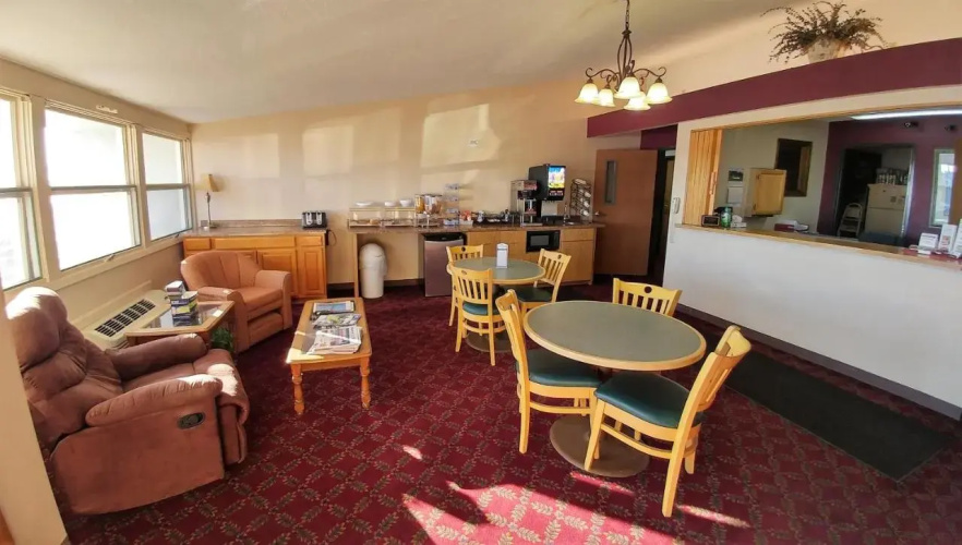 Red Carpet Inn Windom