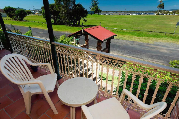 Birchgrove Terrace Unit 3
