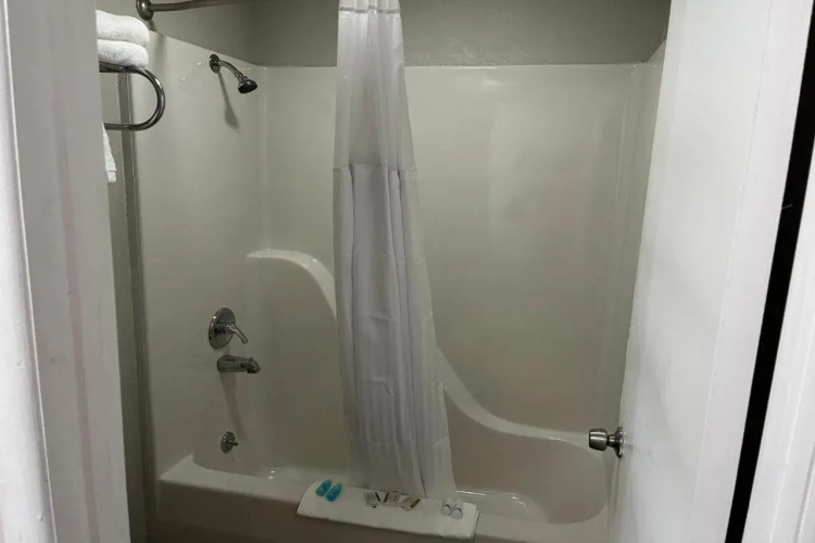 Days Inn by Wyndham Branson Ozarks