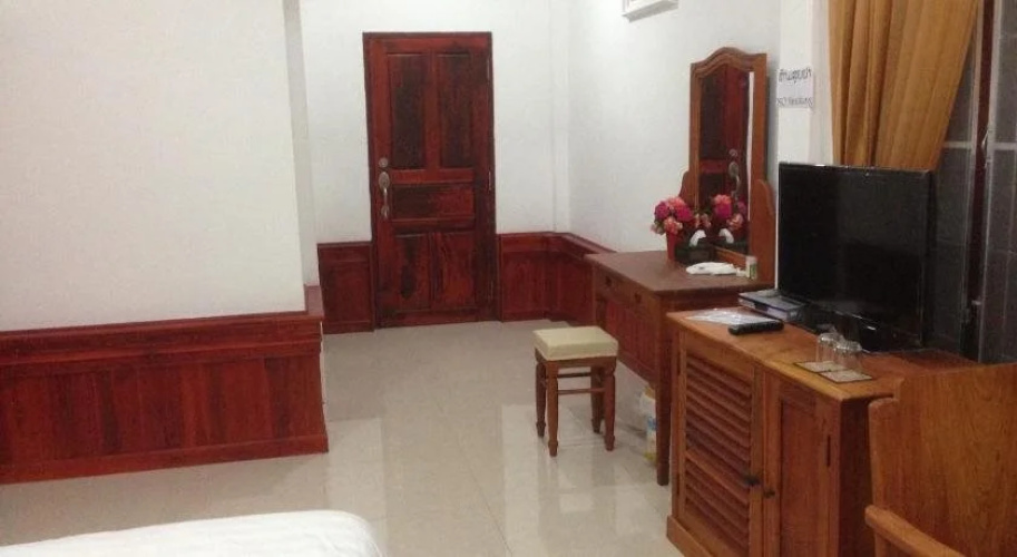 Outhoumphone Hotel