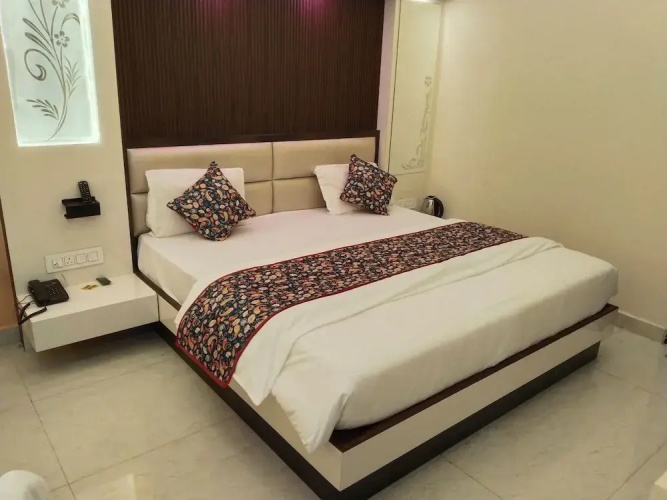 Hotel Pink City