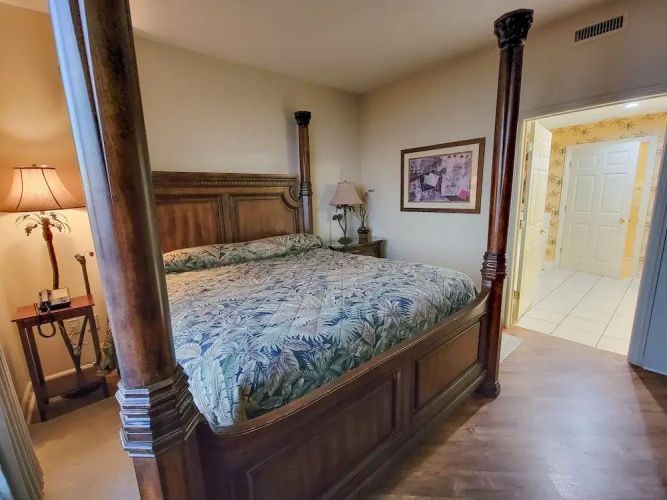 207 Margate 4 Bedroom Condo