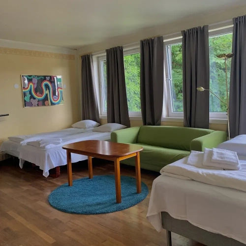 Economy Quadruple room with balcony