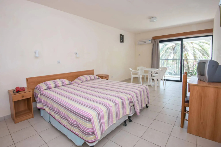 Kkaras Hotel
