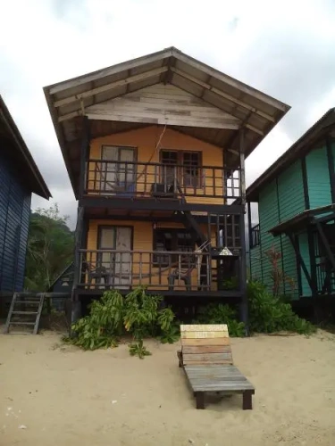 Double Cottage beachfront