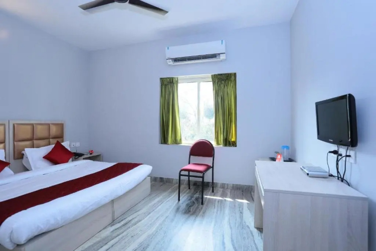 Flagship Hotel Prince Palace