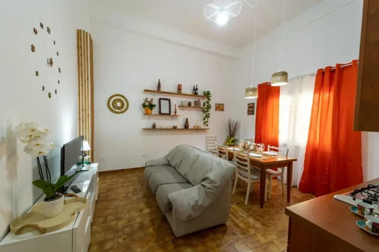 2 Bedrooms Cottage