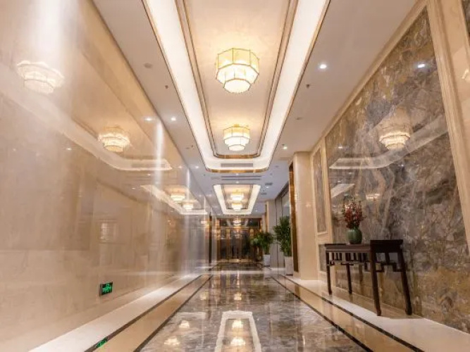 Fengxin Ronghui Landscape Hotel