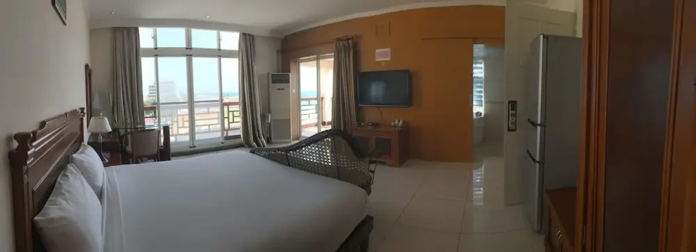 Grand room