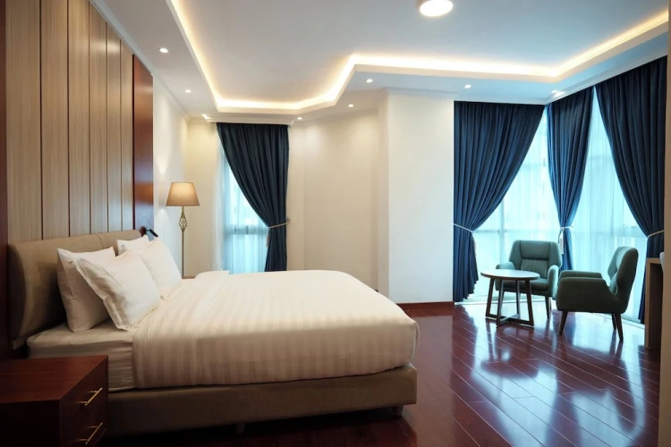 Business Double room with balcony and with city view