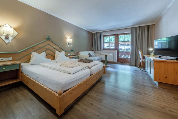 Standard room with balcony