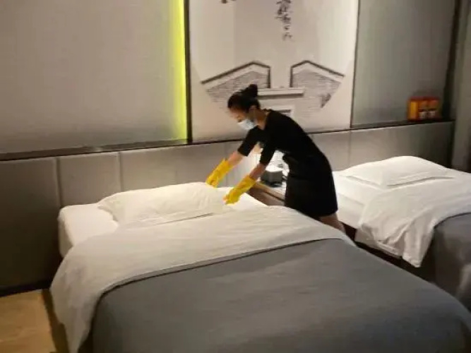 Aoyi Hotel