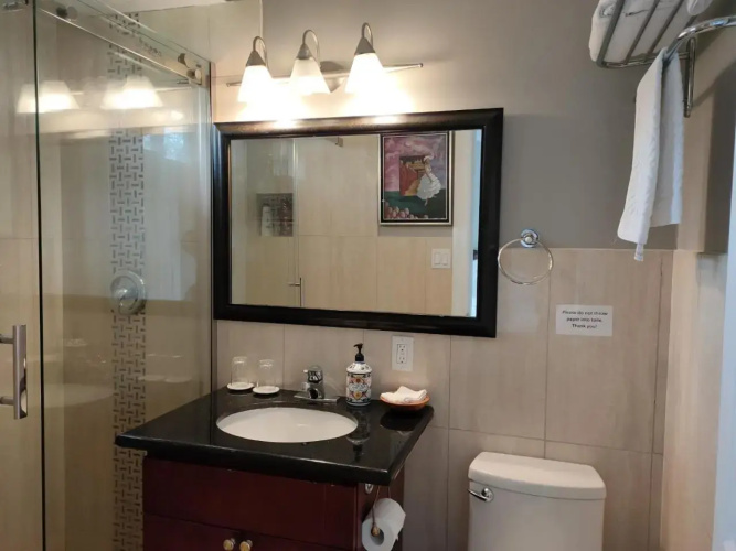 Semi Centre House