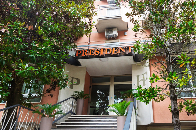 Hotel President