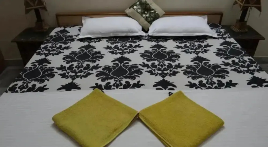 Goroomgo Super Home Stay Agra