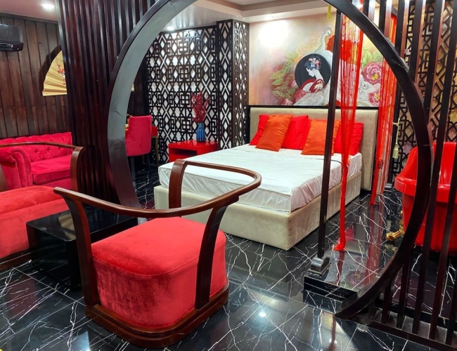 Economy Suite