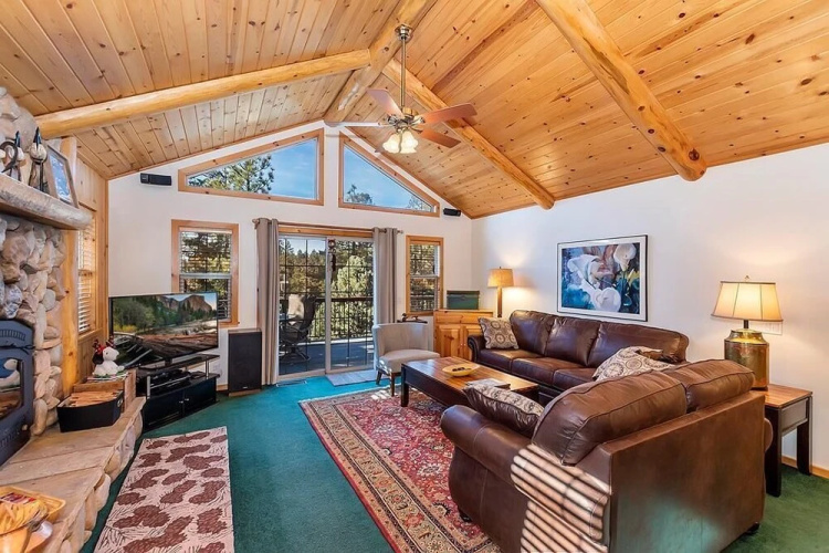 025 - Pacific Crest Trail Cabin