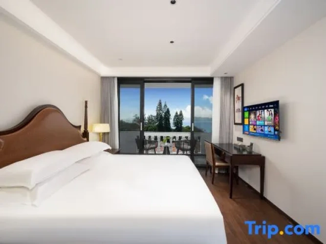 Suite with balcony and with ocean view